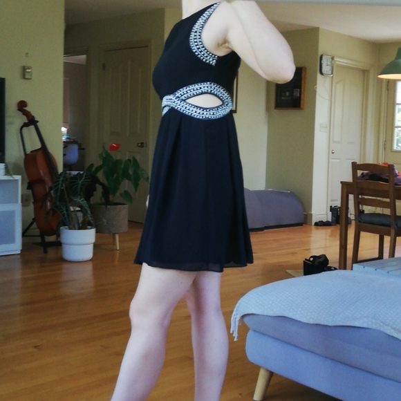 New Years Eve Dress - Picture 2 of 9